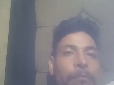 ConfidedAward online show from December 17, 2025, 9:47 am