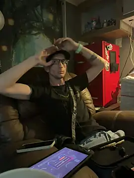 MuchCarpal online show from July 5, 2026, 7:43 pm