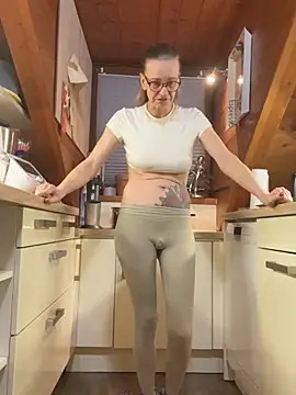 LucyLingerie78 online show from November 28, 2025, 6:08 pm