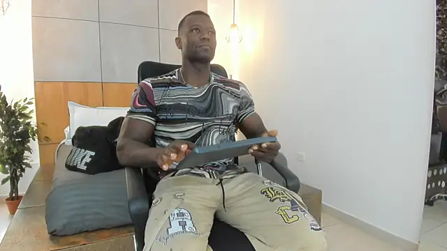 MarcusBlack  online show from September 11, 2025, 11:43 am