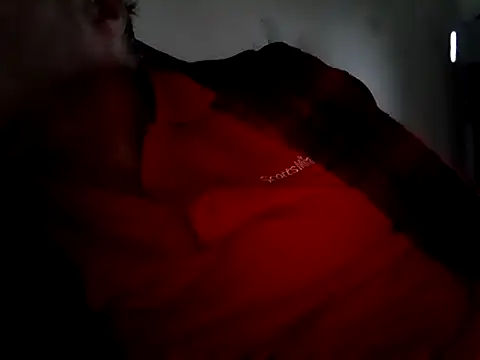 Snapshot of Vince072 chatting on September 23, 2025, 5:36 am Vince072 online show from September 23, 2025, 5:36 am