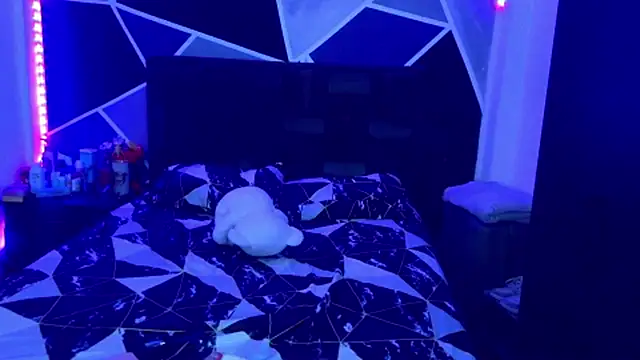 jazminslut online show from March 6, 2026, 1:33 am