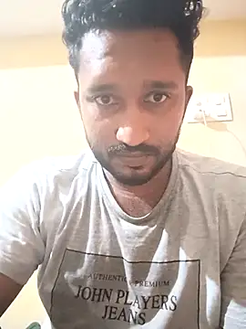 Snapshot of m_king1907 chatting on September 14, 2025, 7:25 pm m king1907 online show from September 14, 2025, 7:25 pm