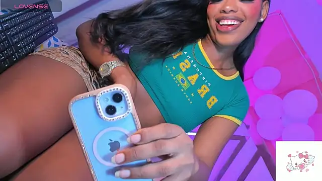 Dahianara  online show from October 4, 2025, 5:20 am