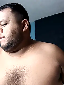 Osogaypardo online show from September 16, 2025, 9:38 pm