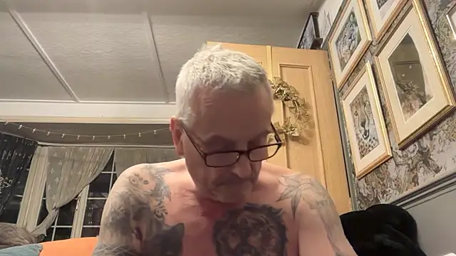 poggles online show from February 10, 2026, 9:25 pm