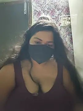 Snapshot of Liyaa_24 chatting on June 4, 2026, 5:06 pm Liyaa 24 online show from June 4, 2026, 5:06 pm