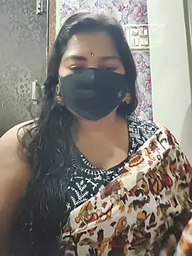 Snapshot of Liyaa_24 chatting on May 21, 2026, 5:10 pm Liyaa 24 online show from May 21, 2026, 5:10 pm