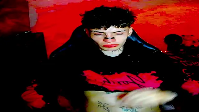 Snapshot of prince_x_dark chatting on April 8, 2026, 5:42 am prince x dark online show from April 8, 2026, 5:42 am