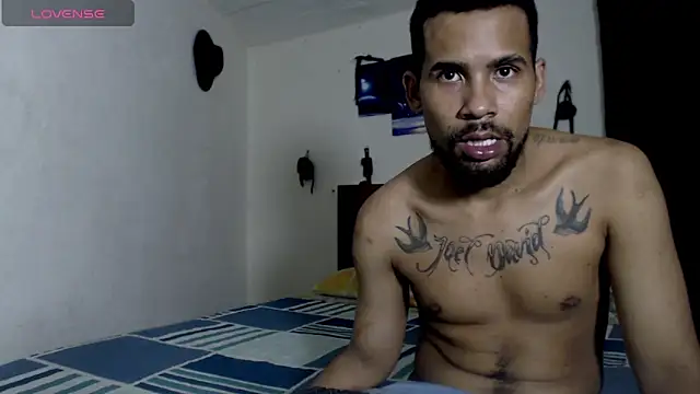 Snapshot of morbo_total69 chatting on June 15, 2026, 8:30 pm morbo total69 online show from June 15, 2026, 8:30 pm