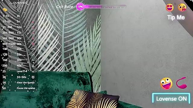 ChristyCrayme online show from February 5, 2026, 2:13 pm