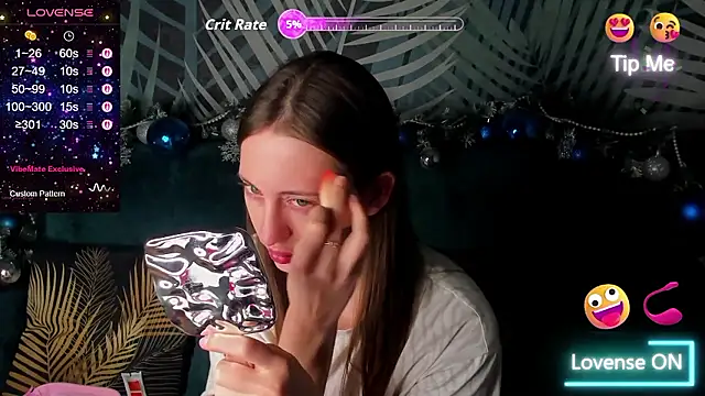 ChristyCrayme online show from January 13, 2026, 10:13 pm