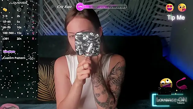 ChristyCrayme online show from June 25, 2026, 10:15 pm