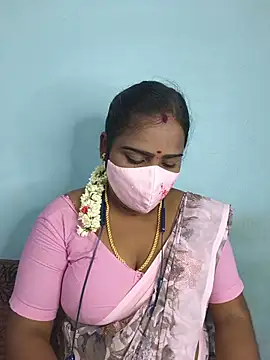 Snapshot of Tamil_riyalini12 chatting on July 15, 2026, 4:41 am Tamil riyalini12 online show from July 15, 2026, 4:41 am
