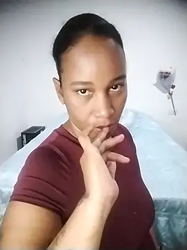 Snapshot of EbonyHorrny chatting on December 20, 2025, 7:17 pm EbonyHorrny online show from December 20, 2025, 7:17 pm