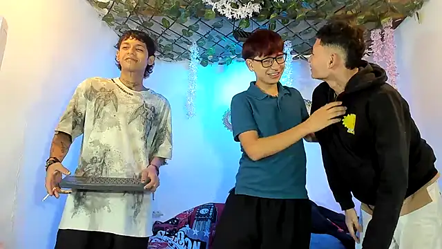 Snapshot of Bastian_boyshot77 chatting on February 3, 2026, 1:38 pm Bastian boyshot77 online show from February 3, 2026, 1:38 pm