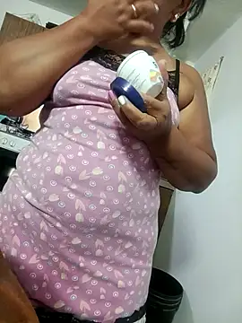 andrea sweet8 online show from September 9, 2025, 10:47 am