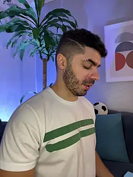 AxelThompson  online show from January 15, 2026, 11:13 am