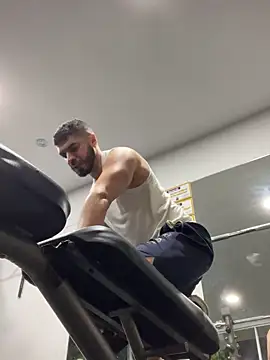 AxelThompson  online show from October 10, 2025, 1:06 am