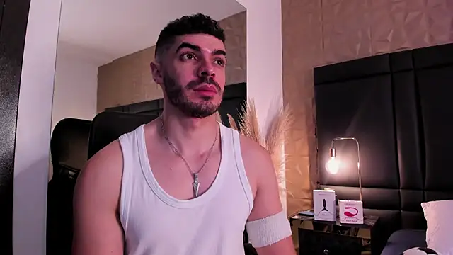 AxelThompson  online show from November 20, 2025, 11:22 am