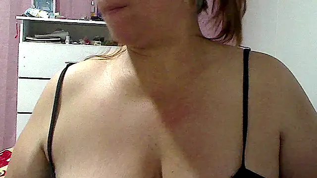 luciana69hot online show from January 18, 2026, 5:38 pm