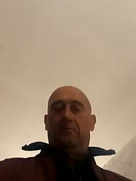 maurizio1169 online show from April 27, 2026, 6:22 am