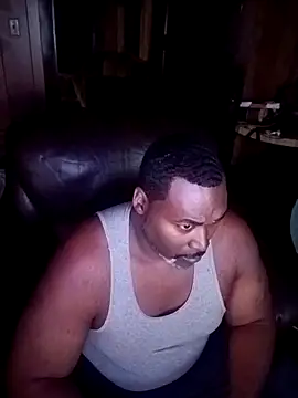 Snapshot of Mrbull67 chatting on September 22, 2025, 4:18 am Mrbull67 online show from September 22, 2025, 4:18 am