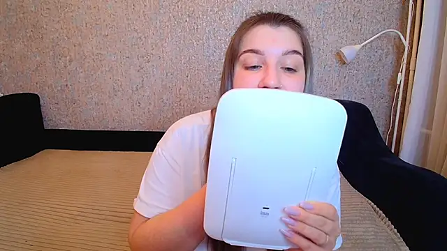 CherryZlata online show from December 18, 2025, 10:52 am