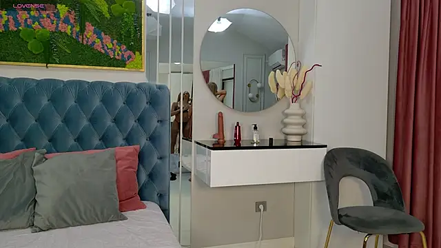 SiennaPierce online show from January 19, 2026, 5:22 am