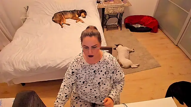 Squirt Kimm online show from November 14, 2025, 4:38 am