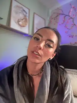 im-isabella online show from September 23, 2025, 9:11 pm