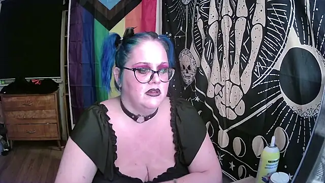 Snapshot of Kinky_Witch chatting on September 18, 2025, 3:42 am Kinky Witch online show from September 18, 2025, 3:42 am