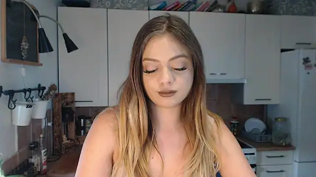 Snapshot of BuffyxLUST chatting on May 6, 2026, 4:22 pm BuffyxLUST online show from May 6, 2026, 4:22 pm