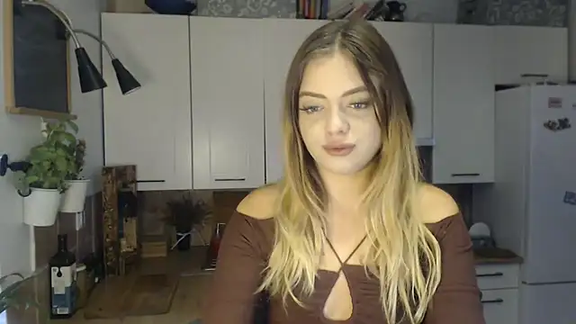 Snapshot of BuffyxLUST chatting on October 28, 2025, 7:51 am BuffyxLUST online show from October 28, 2025, 7:51 am