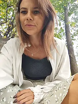 YOURLIKAA online show from September 10, 2025, 3:38 am