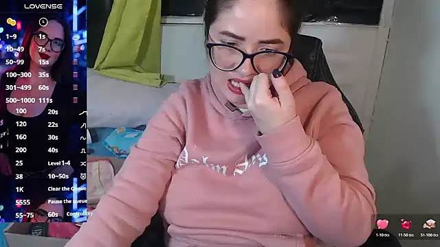 Snapshot of KrystalAdams chatting on April 29, 2026, 3:05 pm KrystalAdams online show from April 29, 2026, 3:05 pm