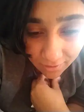 Snapshot of srtsara chatting on May 5, 2026, 1:58 pm srtsara online show from May 5, 2026, 1:58 pm