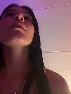 Snapshot of Vaneza_G1 chatting on May 24, 2026, 4:56 am Vaneza G1 online show from May 24, 2026, 4:56 am