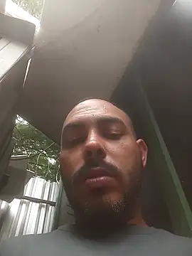 jfgustavo001 online show from March 11, 2026, 2:22 pm