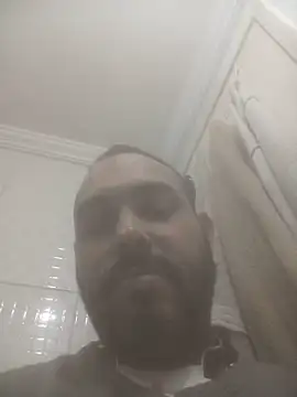 Snapshot of jfgustavo001 chatting on May 20, 2026, 9:45 pm jfgustavo001 online show from May 20, 2026, 9:45 pm
