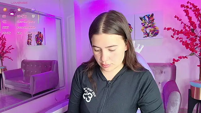 Antonella wild online show from December 4, 2025, 8:08 pm