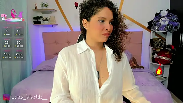 Luna blackk online show from March 10, 2026, 9:08 pm