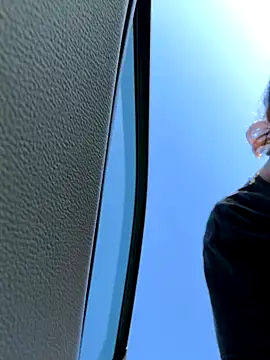 sweetsirenn online show from October 28, 2025, 1:10 pm