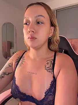 Becca Johnson u online show from July 25, 2026, 12:18 am