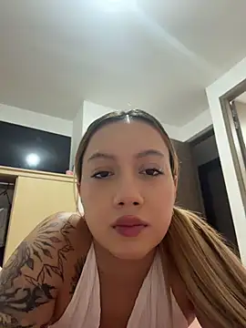 Becca Johnson u online show from June 30, 2026, 1:05 am