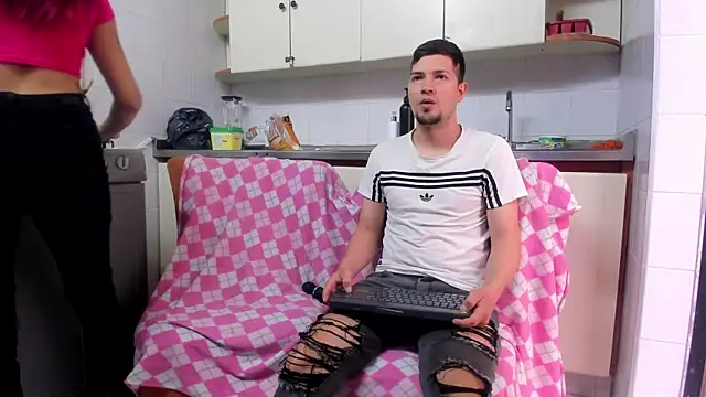 Snapshot of Isa_Anderson09 chatting on October 22, 2025, 1:10 pm Isa Anderson09 online show from October 22, 2025, 1:10 pm