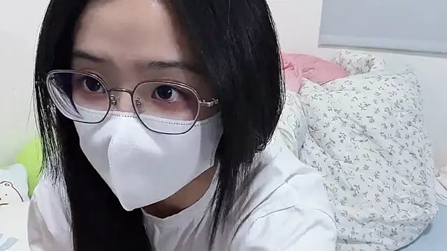 LHeart online show from May 20, 2026, 2:25 pm