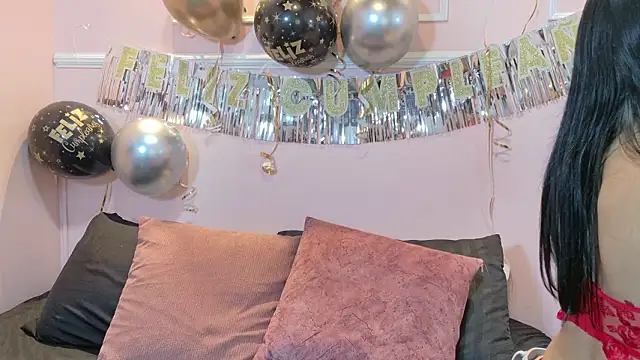 Snapshot of RossyCarters chatting on February 11, 2026, 12:38 pm RossyCarters online show from February 11, 2026, 12:38 pm