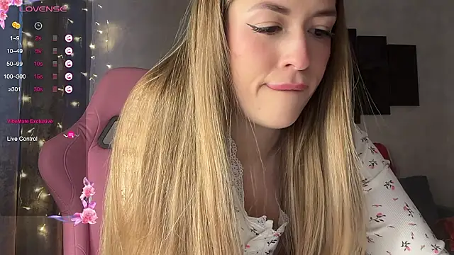 StacyWells online show from February 13, 2026, 2:00 am