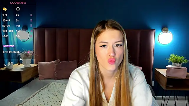 StacyWells online show from February 17, 2026, 1:36 am